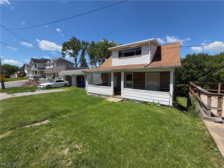 1545 Lisbon Street, East Liverpool, OH - Photo 2