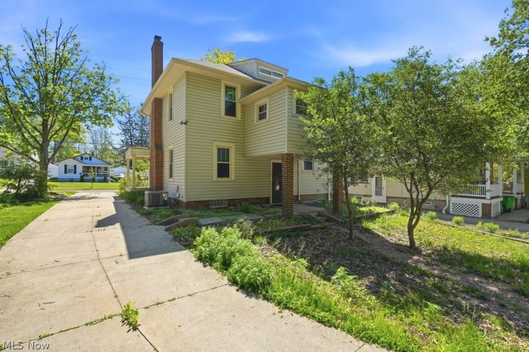 205 Logan Street, Bedford, OH - Photo 6