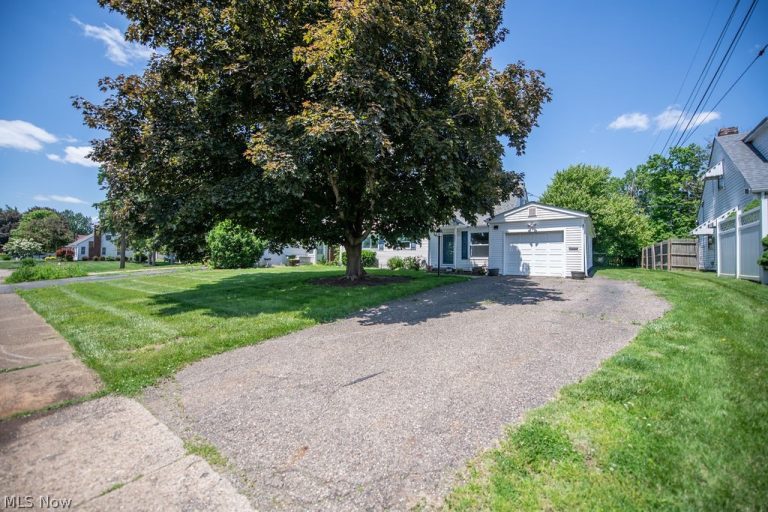 4221 2nd Street, Canton, OH - Photo 3