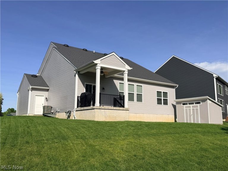 996 Ashley Taylor Court, Wadsworth, OH - Photo 2
