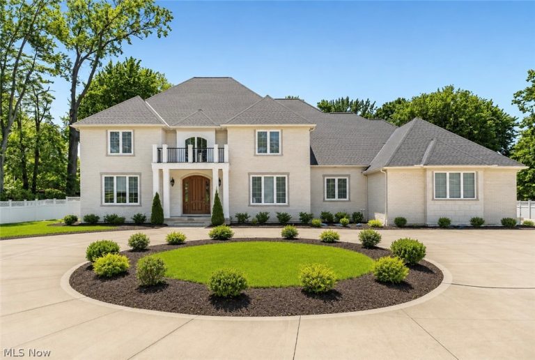 26921 Hilliard Boulevard, Westlake, OH, 44145