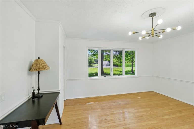 12034 Root Road, Columbia Station, OH - Photo 8