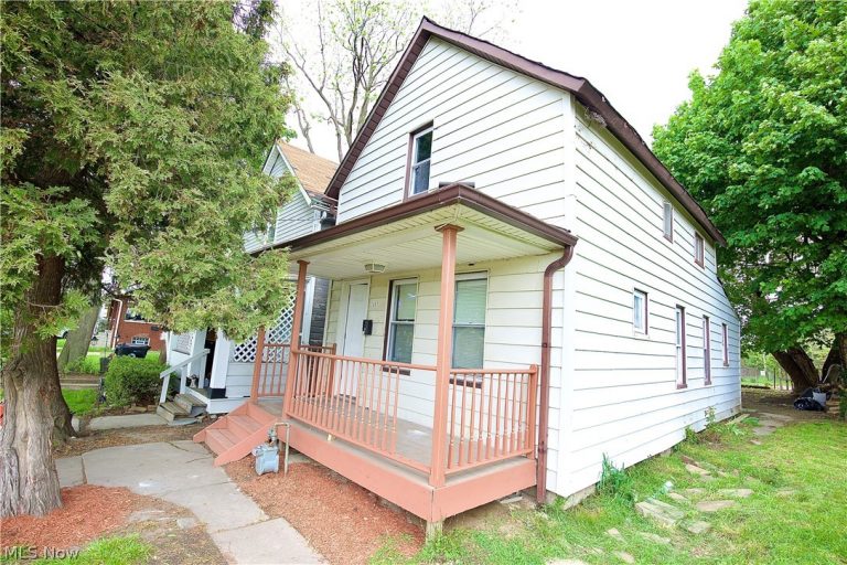 3097 106th Street, Cleveland, OH - Photo 2
