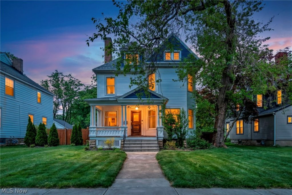 146 Harrison Street, Elyria, OH