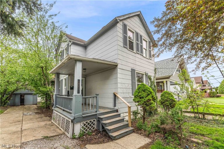 14131 Berwyn Avenue, Cleveland, OH - Photo 2