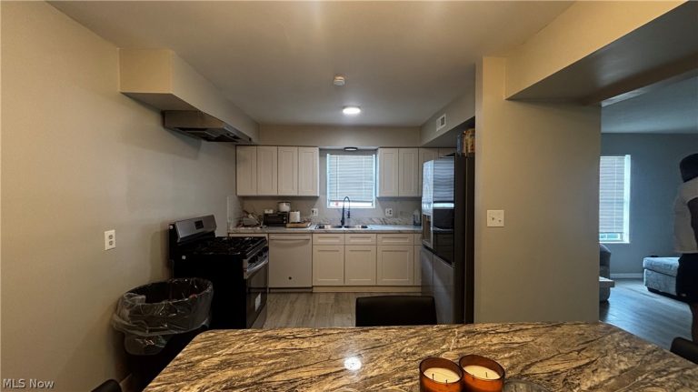 1192 Atwood Drive, Cleveland, OH - Photo 4