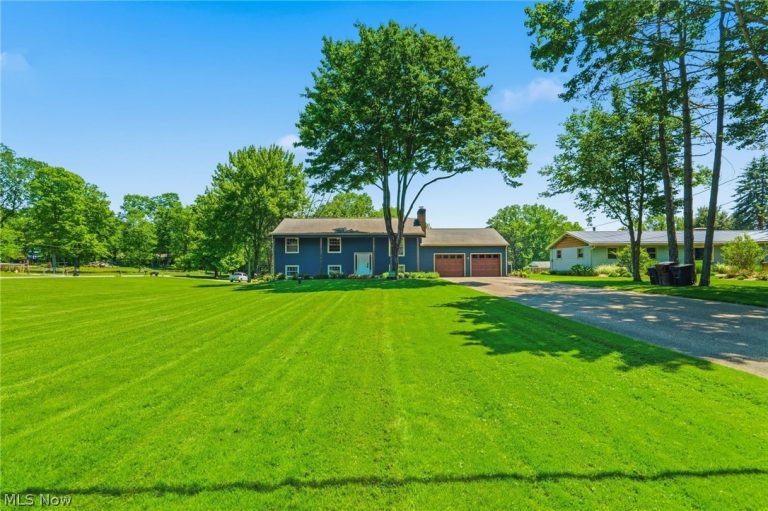 12786 Osborne Avenue, Alliance, OH - Photo 2