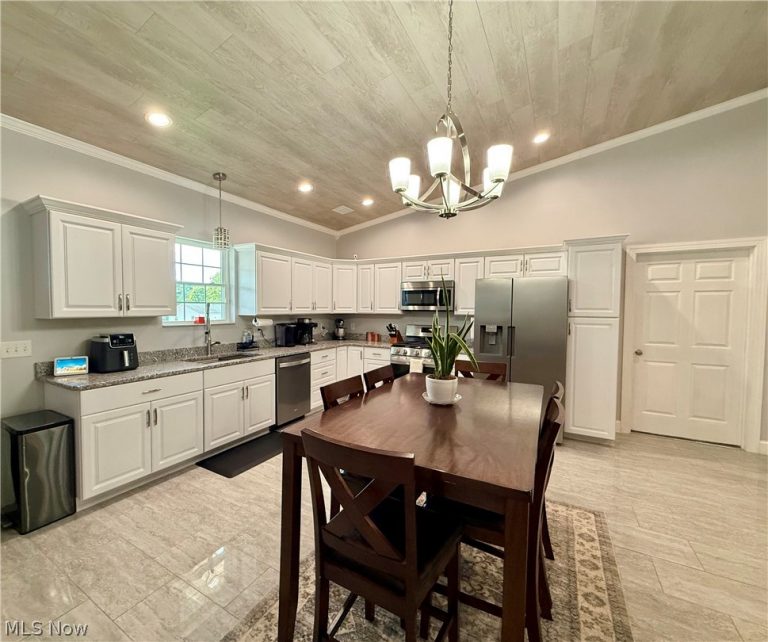 7 Quail Street, Little Hocking, OH - Photo 5