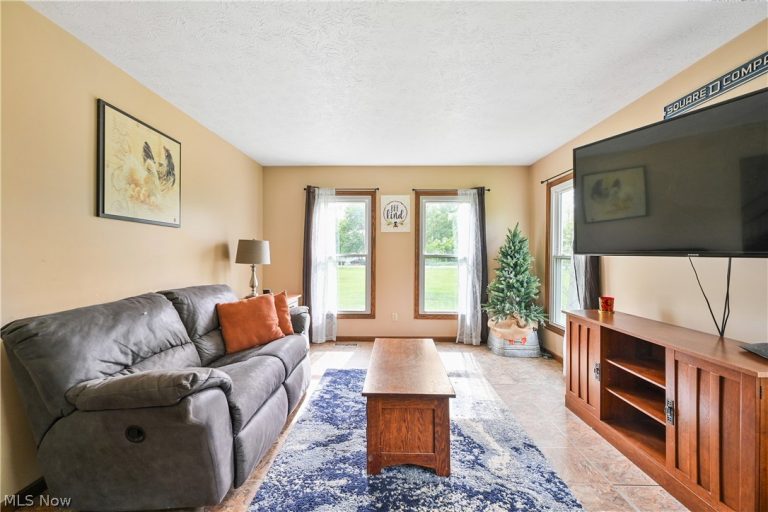 11690 Island Road, Grafton, OH - Photo 5