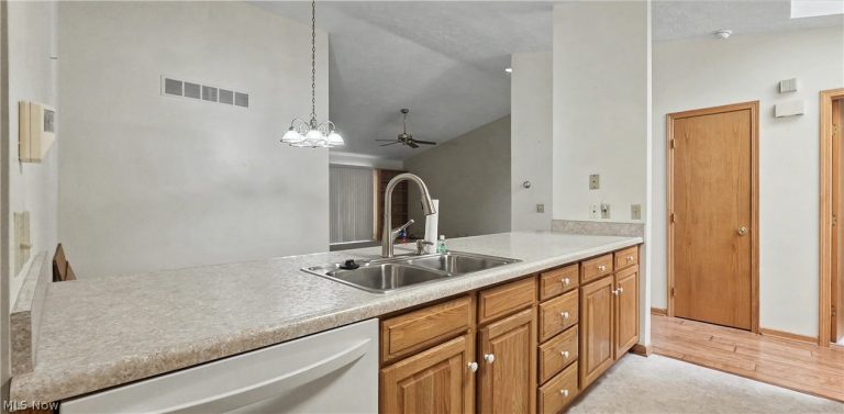 910 Greenfield Drive, Mansfield, OH - Photo 6