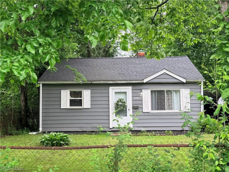 1276 Frederick Boulevard, Akron, OH - Photo 2