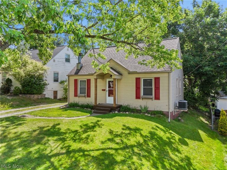 142 Canton Road, Akron, OH - Photo 2