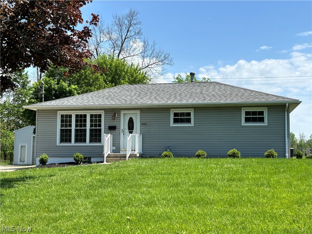 526 Ridge Drive, Medina, OH