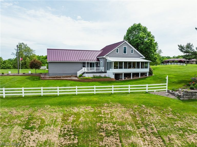7759 Edie Hill Road, Uhrichsville, OH - Photo 8
