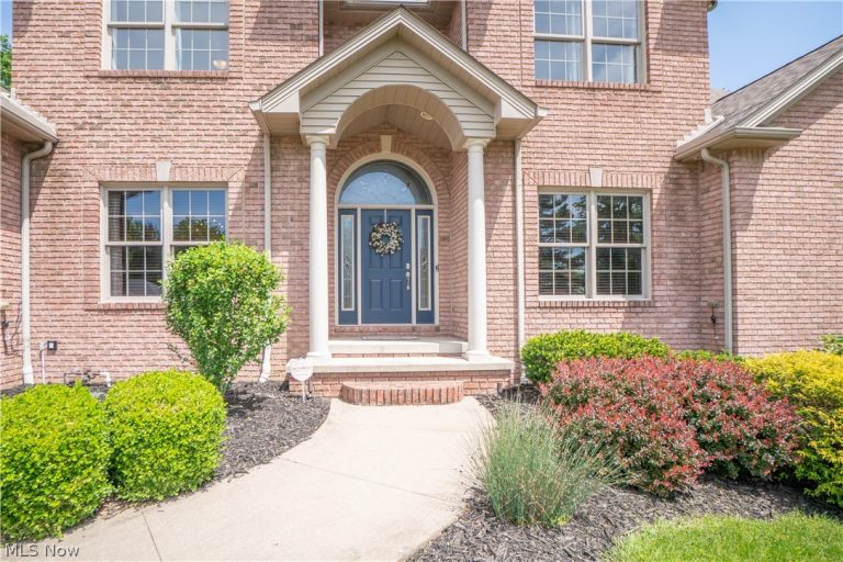 6612 Greyhawk Street, Canton, OH - Photo 3