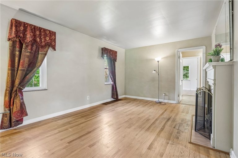 6595 York Road, Parma Heights, OH - Photo 4