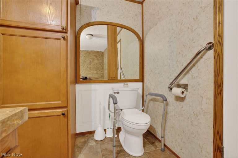 3359 Orion Street, North Canton, OH - Photo 8