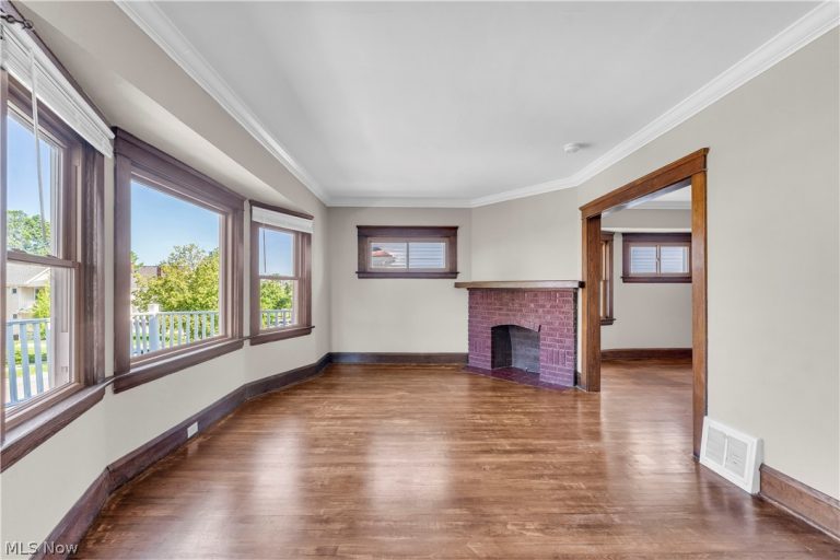 1631 Waterbury Road, Lakewood, OH - Photo 6