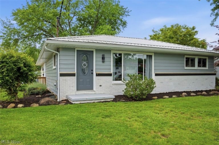 1104 Gary Avenue, Girard, OH - Photo 3