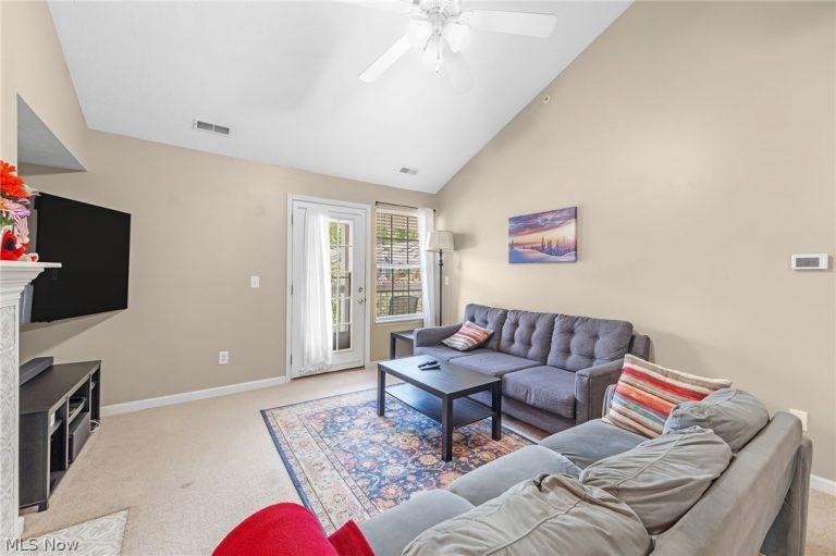 14943 Lenox Drive #523, Strongsville, OH - Photo 4