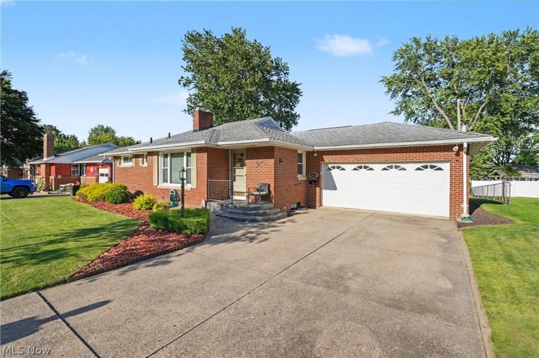1540 Lilly Lane, Alliance, OH - Photo 3