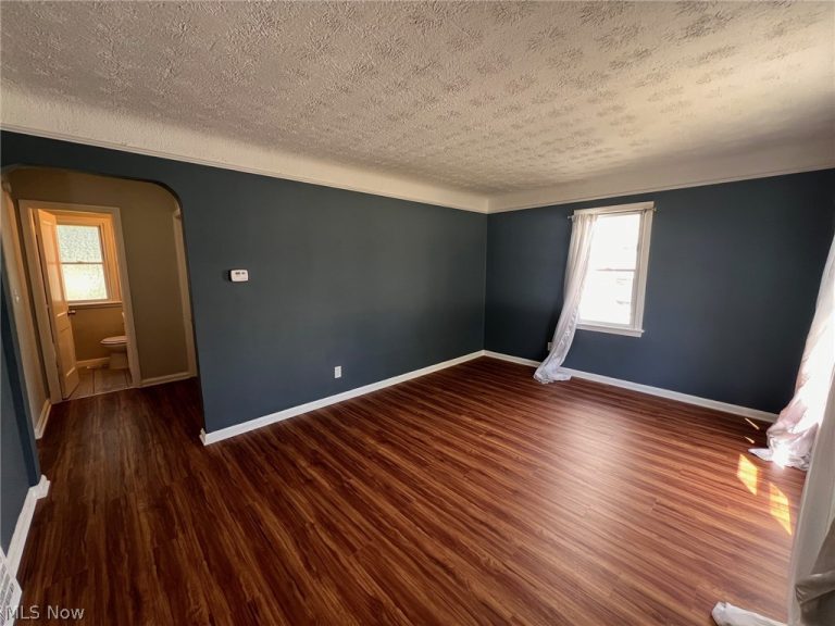 4606 Lincoln Avenue, Parma, OH - Photo 2