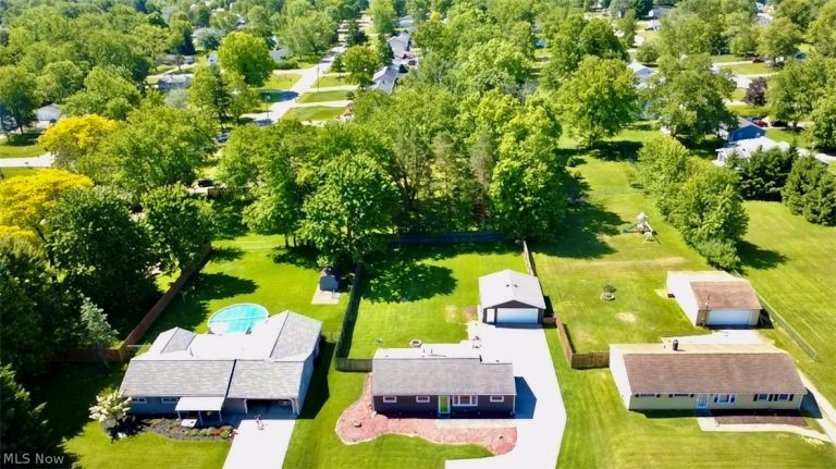 3762 Laurel Road, Brunswick, OH - Photo 4