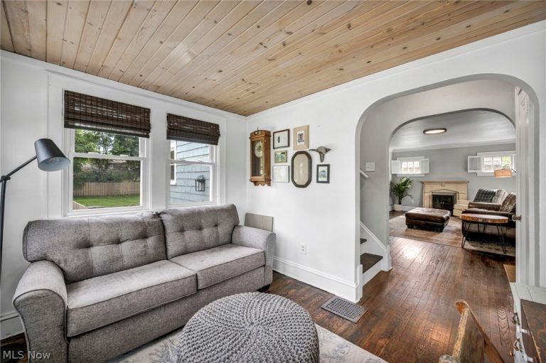 73 Harnagy Street, Berea, OH - Photo 6