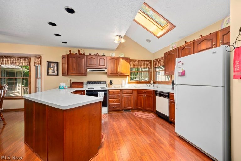 12620 Butler Road, Wakeman, OH - Photo 8