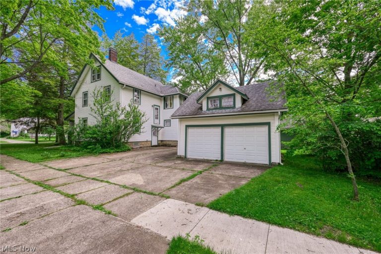 748 Main Street, Ravenna, OH - Photo 4