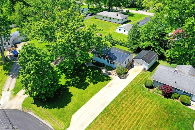 182 Shirley Lane, Warren, OH - Photo 3
