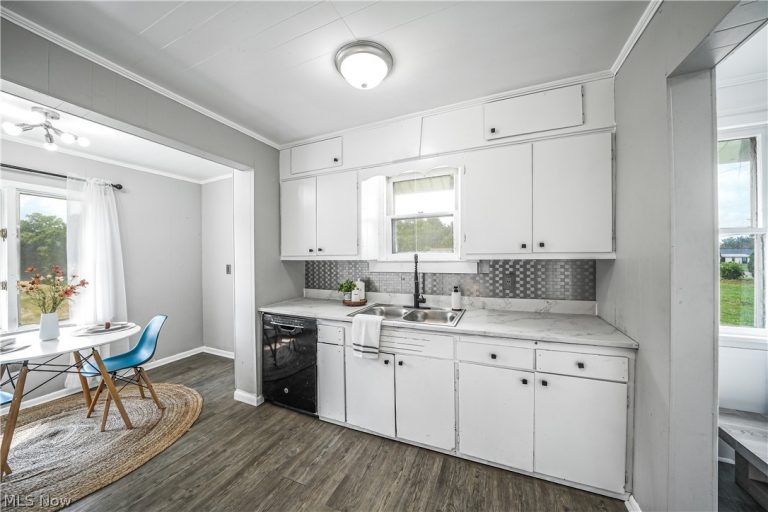 11480 Aebi Avenue, Alliance, OH - Photo 3