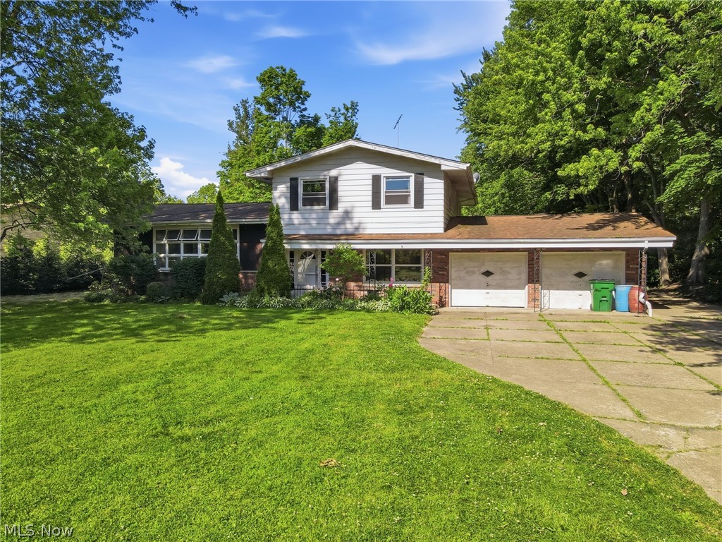 2648 River Road, Willoughby Hills, OH