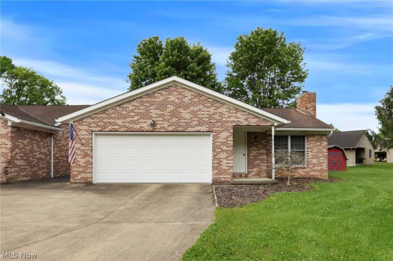 1616 Quail Hollow Drive, Cambridge, OH - Photo 2