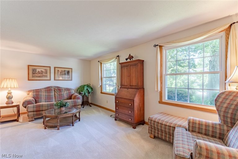 4680 Treetop Drive, Copley, OH - Photo 4