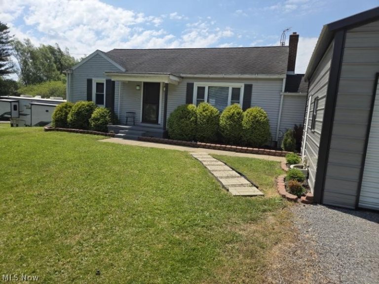 15090 Louisville Street, Minerva, OH, 44657