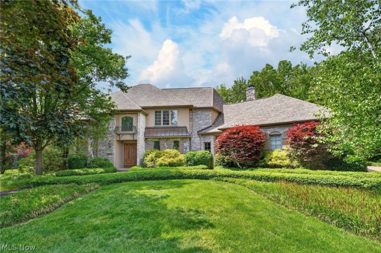 29998 Hilliard Boulevard, Westlake, OH, 44145