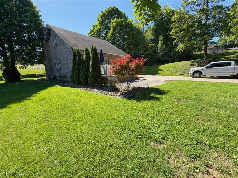2029 Saint Clair Avenue, East Liverpool, OH - Photo 8
