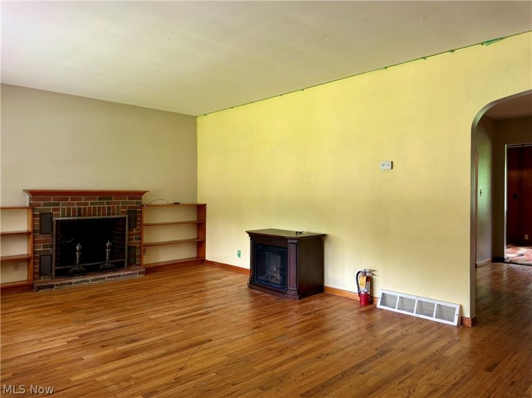 5004 Dunsmore Avenue, Ashtabula, OH - Photo 4
