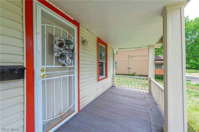5838 Portage Avenue, Cleveland, OH - Photo 5