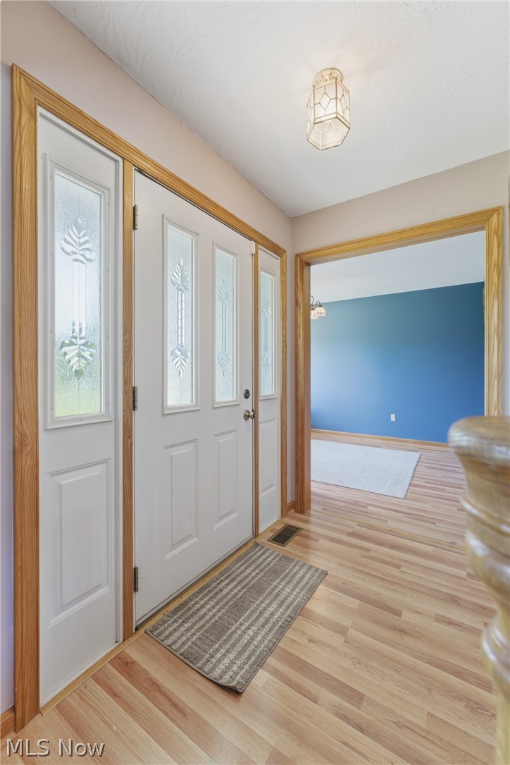 7987 Lisbon St E, East Canton, OH - Photo 5