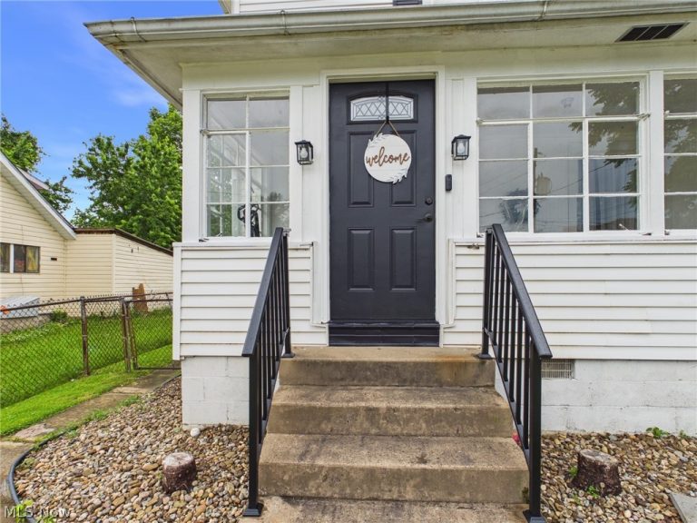 801 Tygart Street, Parkersburg, WV - Photo 2