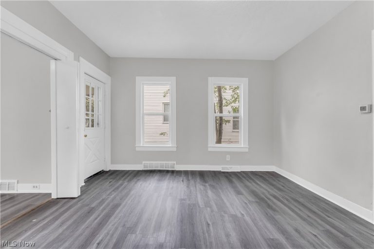 14131 Berwyn Avenue, Cleveland, OH - Photo 3