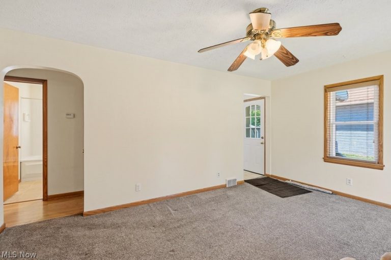 744 Utica Avenue, Akron, OH - Photo 3
