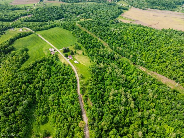 Edie Hill Road, Uhrichsville, OH - Photo 2
