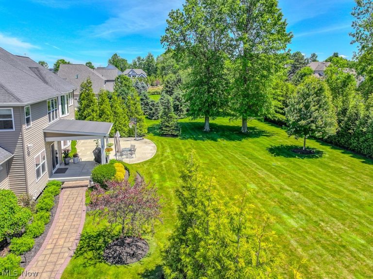 6300 Ox Ridge Trail, Highland Heights, OH - Photo 5