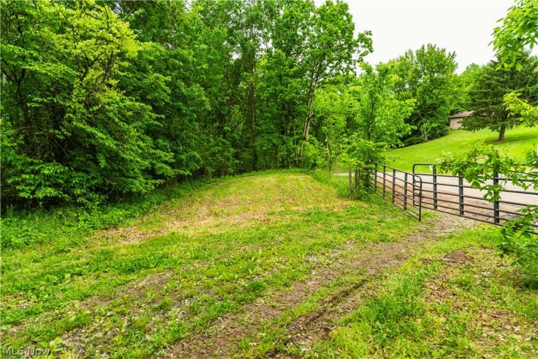 Edie Hill Road, Uhrichsville, OH - Photo 2