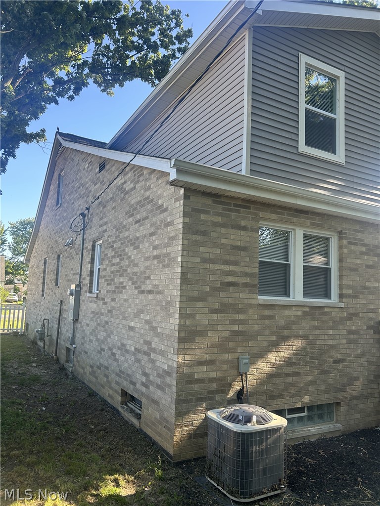 24371 Hartland Drive, Euclid, OH - Photo 4