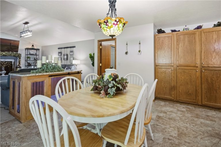 1034 Abby Lane, Willard, OH - Photo 4