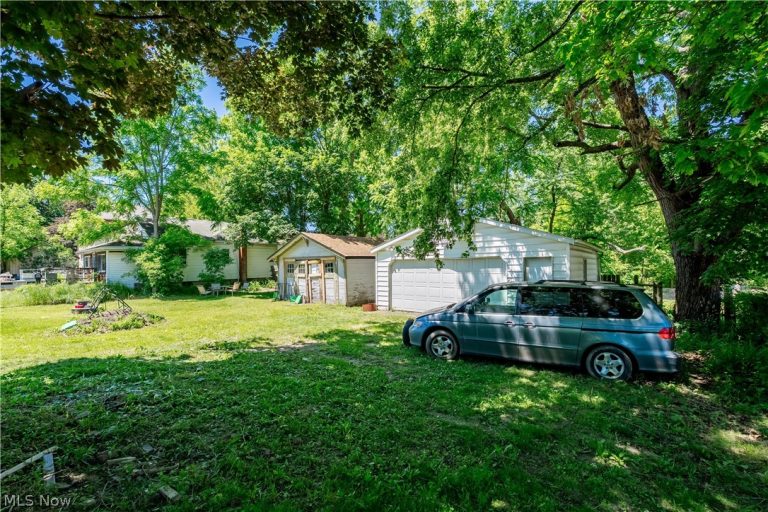 1223 Wilbeth Road, Akron, OH - Photo 6